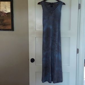 Alyn Paige Navy and White Tie Die Striped Dress, size Small.
